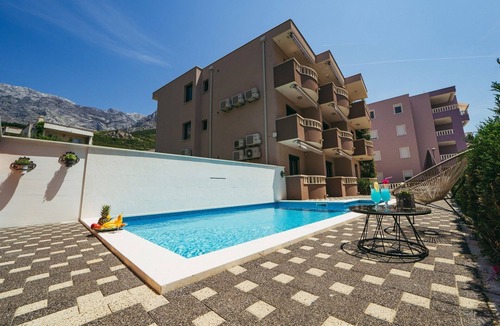 Promajna Apartment | Studio flat with balcony Promajna, Makarska (AS-20882-a)