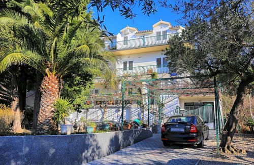 Tucepi Apartment | Studio flat with balcony and sea view Tučepi, Makarska (AS-16914-a)