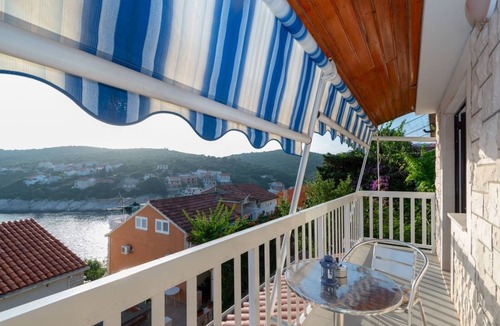 Zavalatica Apartment | Studio flat with balcony and sea view Zavalatica, Korčula (AS-547-d)