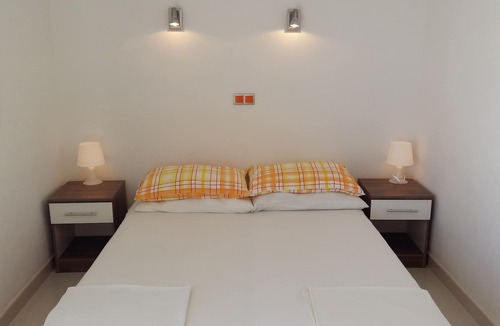 Pisak Apartment | Studio flat with balcony and sea view Pisak, Omiš (AS-4281-f)