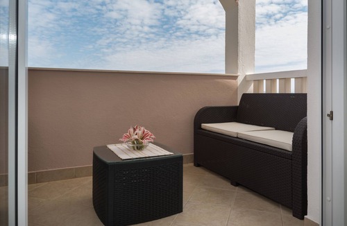 Seget Vranjica Apartment | Studio flat with terrace and sea view Seget Vranjica, Trogir (AS-12499-c)