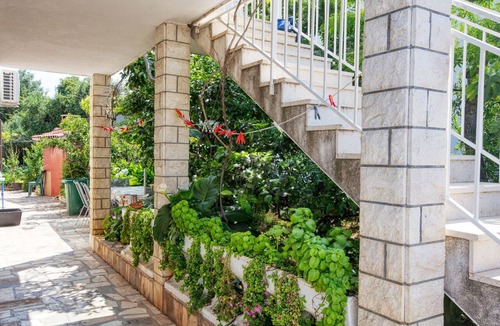 Rogoznica Apartment | Studio flat with terrace Rogoznica (AS-10268-a)