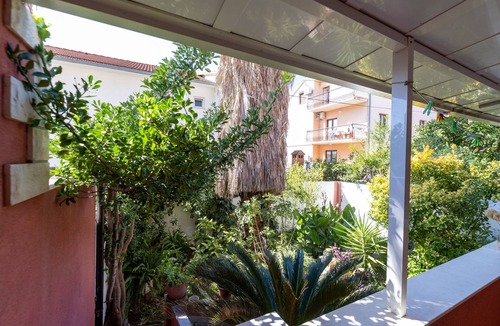 Stari Grad Apartment | Studio flat with terrace Stari Grad, Hvar (AS-8726-c)