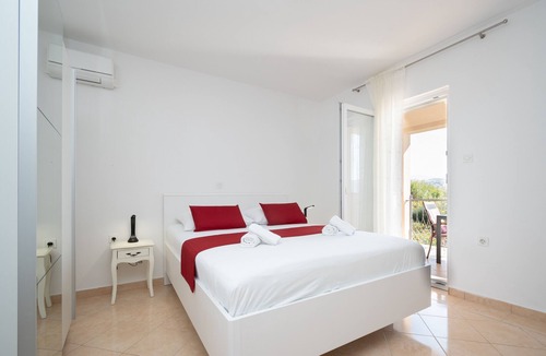 Kustici Apartment | Studio flat with terrace and sea view Zubovići (Pag) (AS-4141-a)