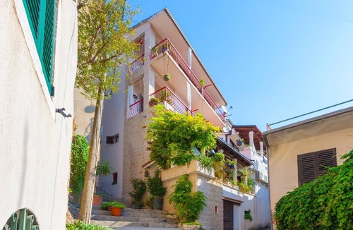 Makarska Old Town Apartment | Studio flat with terrace and sea view Makarska (AS-11063-a)