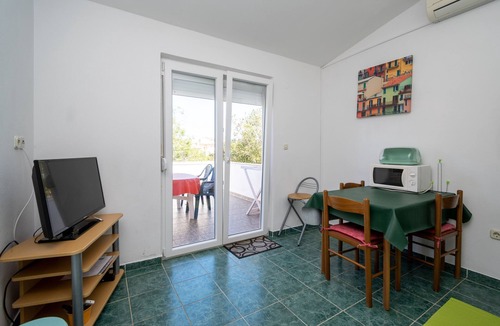 Petrcane Apartment | Studio flat with terrace Petrčane, Zadar (AS-14628-a)
