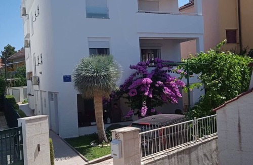 Pirovac Apartment | Studio flat with terrace Pirovac, Šibenik (AS-15320-b)