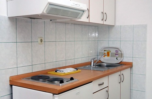 Drvenik Apartment | Studio flat with terrace and sea view Drvenik Gornja vala, Makarska (AS-4890-d)