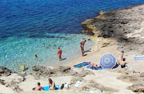 Island Hvar Apartment | Studio flat with terrace and sea view Ivan Dolac, Hvar (AS-17778-f)