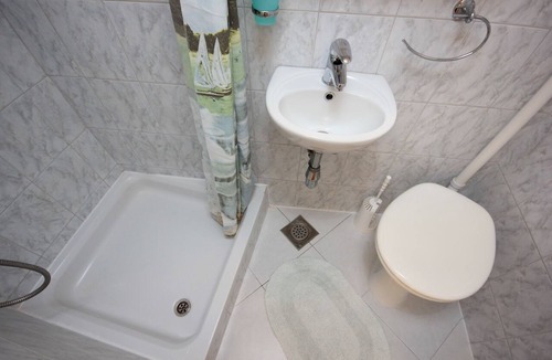 Komiza Apartment | Studio flat with terrace and sea view Komiža, Vis (AS-2431-a)