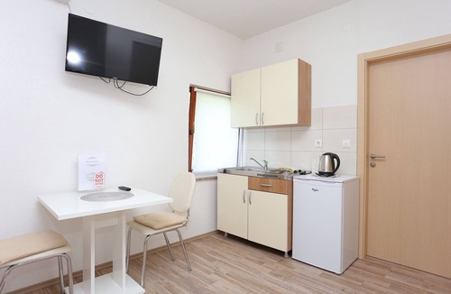 Slunj Apartment | Studio flat with terrace Donje Taborište (Plitvice) (AS-17486-a)