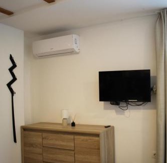 Hrib pri Hinjah Apartment | Studio Henigman