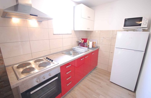 Sveti Vid-Miholjice Apartment | Studio with terrace and barbecue