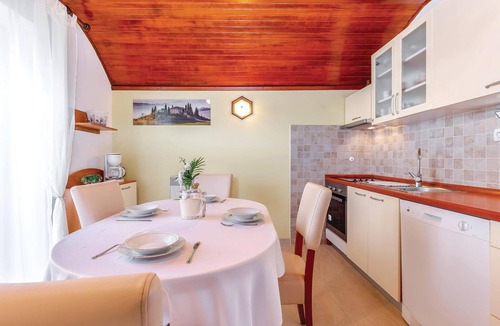 Dramalj Apartment | Stunning apartment in Dramalj with house sea view