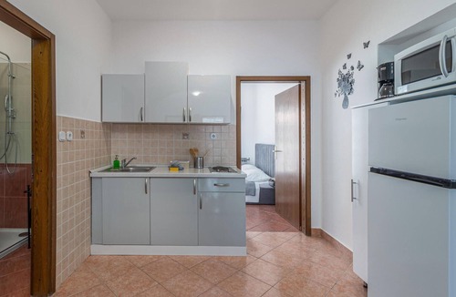 Jadranovo Apartment | Stunning apartment in Jadranovo with WiFi