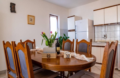 Maslenica Apartment | Stunning apartment in Maslenica