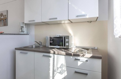 Valbandon Apartment | Stunning apartment in Valbandon with WiFi