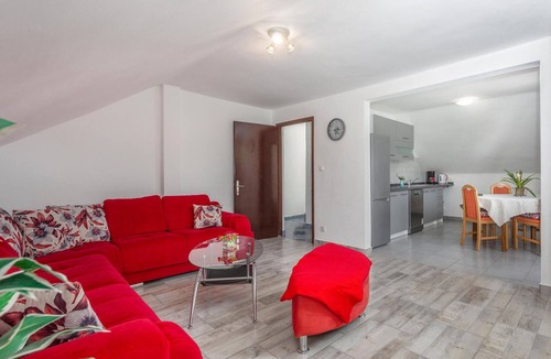 Risika Apartment | Stunning apartment in Krk with house sea view