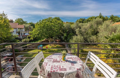 Risika Apartment | Stunning apartment in Krk with house sea view