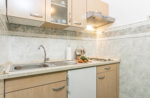 Pican Apartment | Stunning apartment in Pican with WiFi