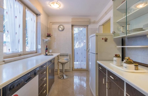 Valdebek Apartment | Stunning apartment in Pula
