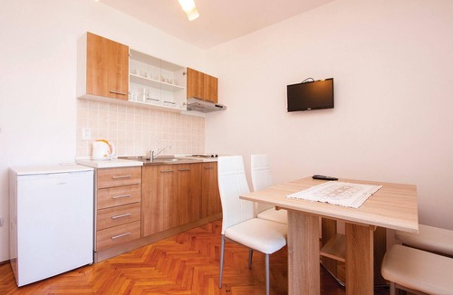Krapanj Apartment | Stunning apartment in Sibenik with house sea view