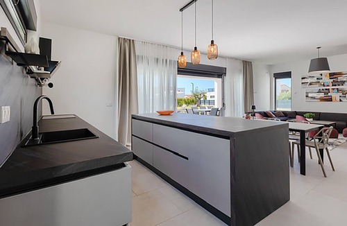 Butkovici House | Stunning home in Stancija Paradiz