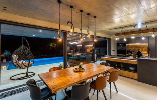 Jurandvor House | Stunning Home In Baska With Sauna