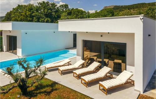 Donji Prolozac House | Stunning Home In Donji Prolozac