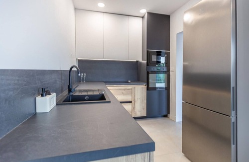 Dekani House | Stunning home in Dekani with private swimming pool, can be inside or outside