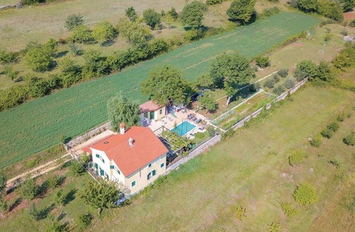 Dicmo House | Stunning home in Dicmo