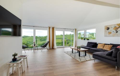 Breznik Plesivicki House | Stunning Home In Donja Reka