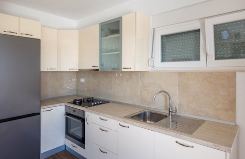 Duba House | Stunning home in Duba with house sea view