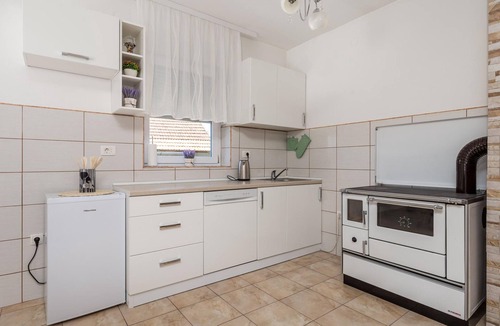 Gospic House | Stunning home in Debelo Brdo I with WiFi