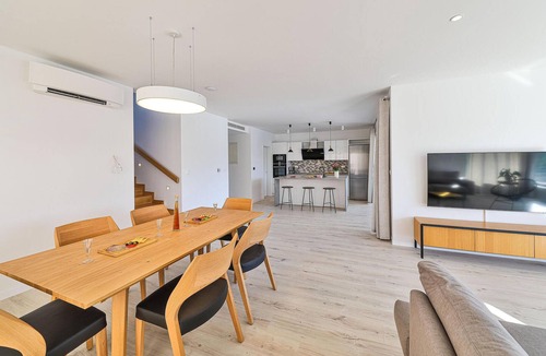 Seget Vranjica House | Stunning home in Seget Vranjica