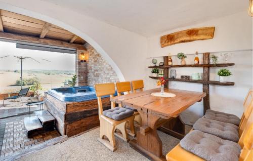 Kapela House | Stunning Home In Kapela