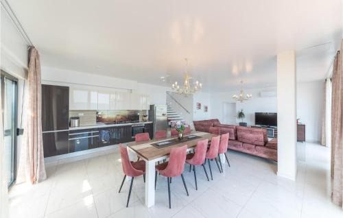 Kastel Stari House | Stunning Home In Kastel Stari With Sauna