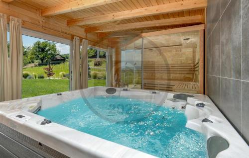 Kobasicari House | Stunning Home In Kobasicari