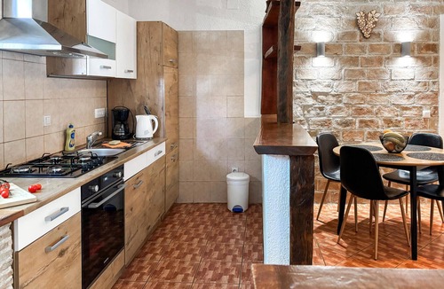 Kosinozici House | Stunning home in Kosinozici with WiFi