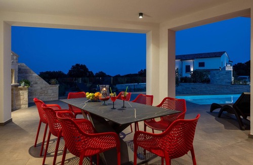 Krnica House | Stunning home in Krnica