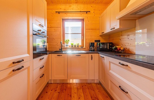 Lovinac House | Stunning home in Licko Cerje with sauna