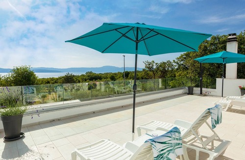 Sveti Vid-Miholjice House | Stunning home in Malinska with heated swimming pool