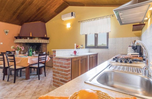 Motovun House | Stunning home in Meloni with sauna