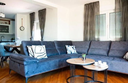 Metkovic House | Stunning home in Metkovic