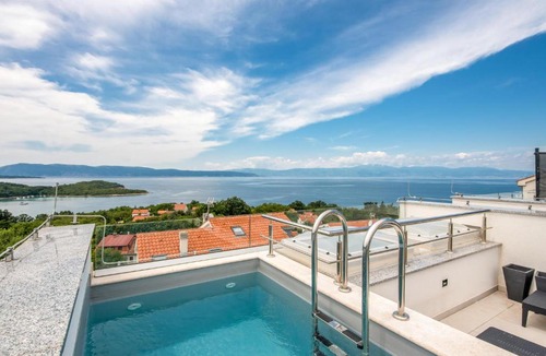 Njivice House | Stunning Home In Njivice