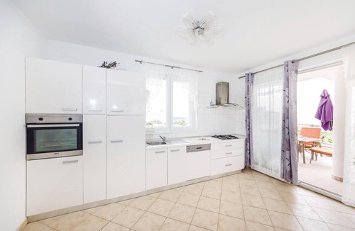 Novalja House | Stunning home in Novalja