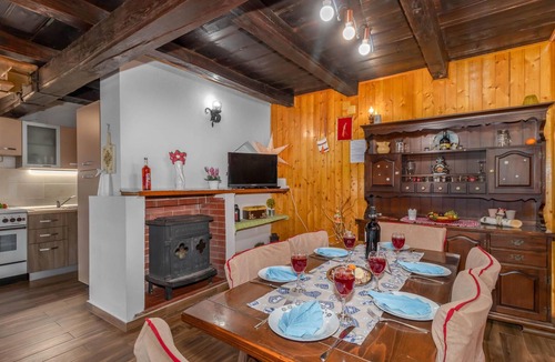 Ogulin House | Stunning home in Ogulin with WiFi