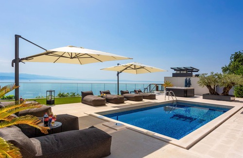 Opatija House | Stunning home in Opatija with sauna