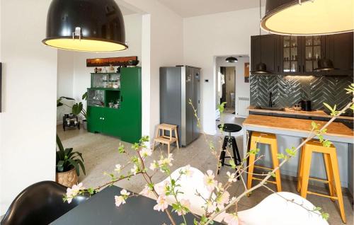 Petrijevci House | Stunning Home In Petrijevci