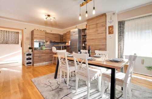 Breznik Plesivicki House | Stunning home in Plesivica with sauna